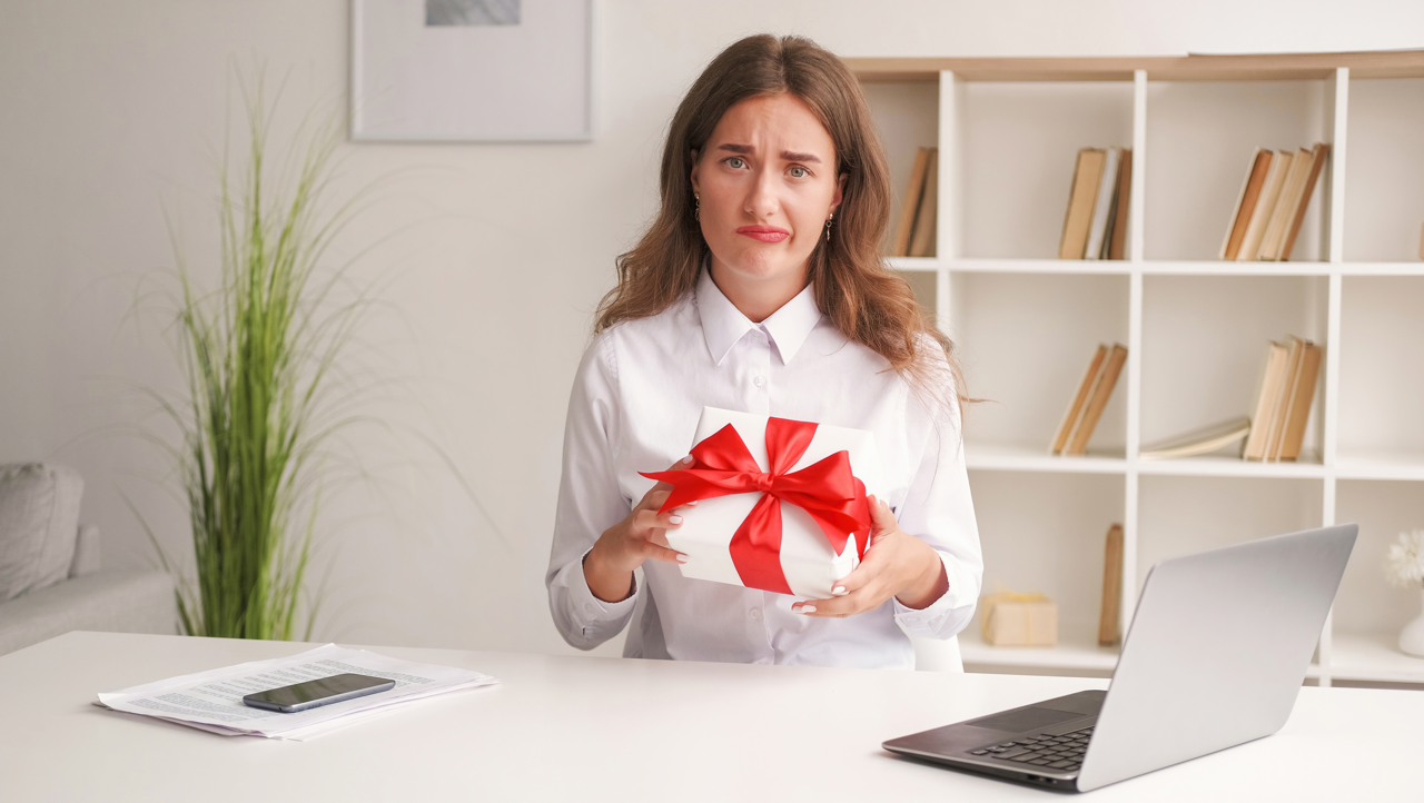 2 Large 7 Mistakes to Avoid with Corporate Gifting