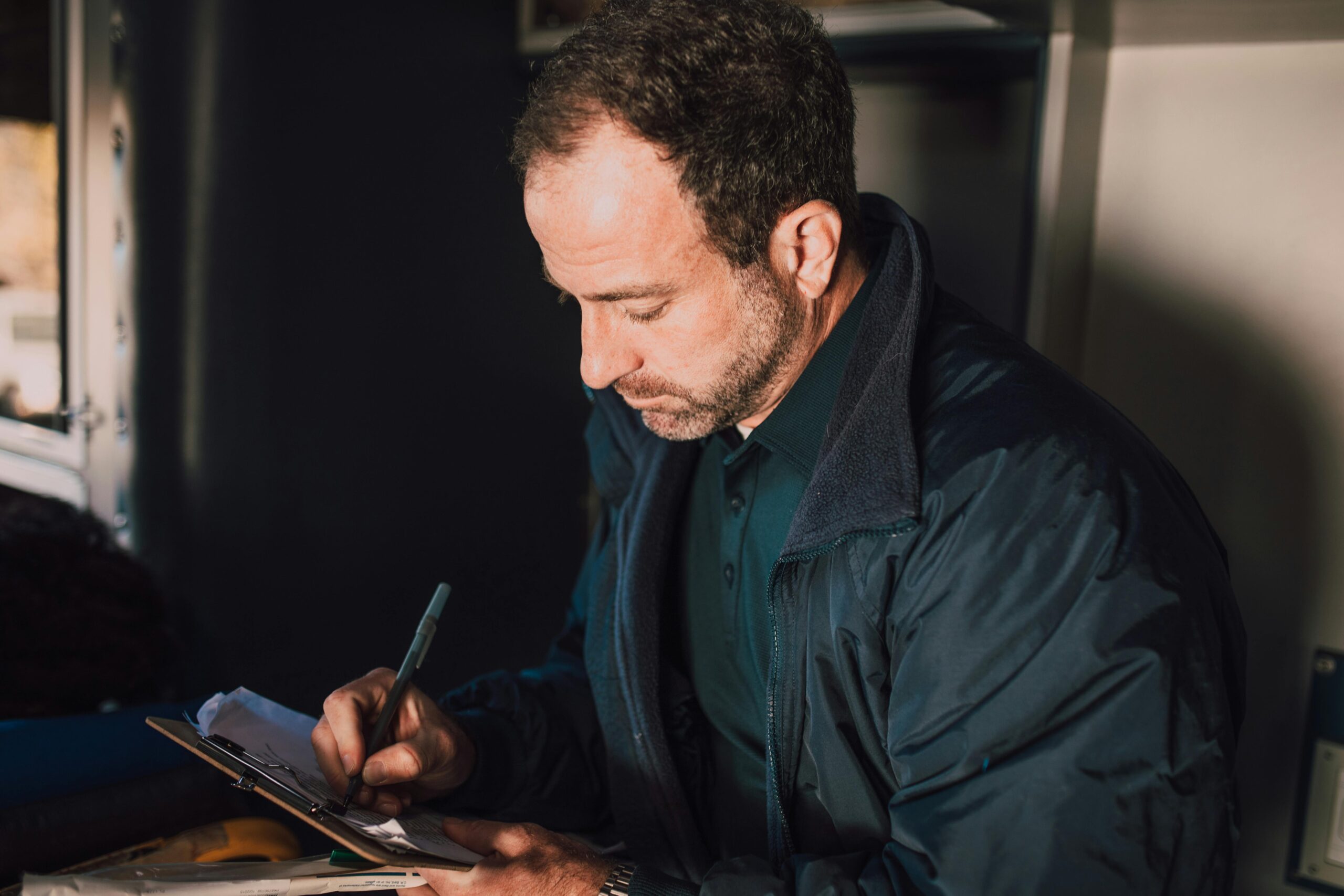 How to Choose the Best Work Jackets for Staff