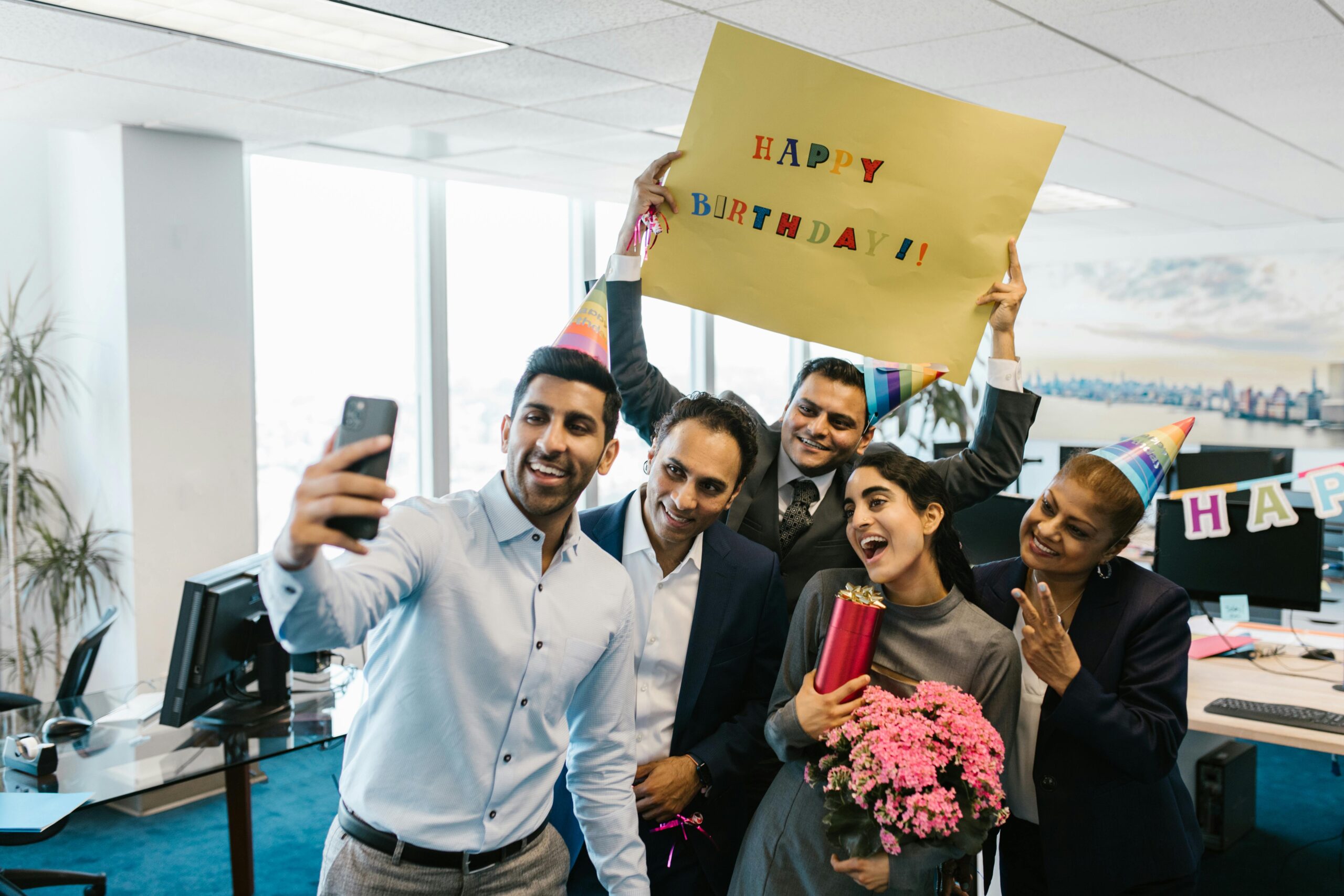 9 Corporate Birthday Gift Ideas