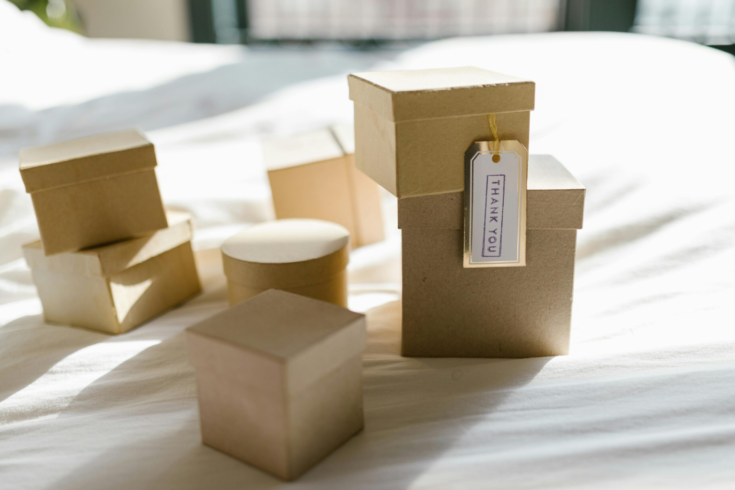 10 Hotel Welcome Gift Ideas for Guests