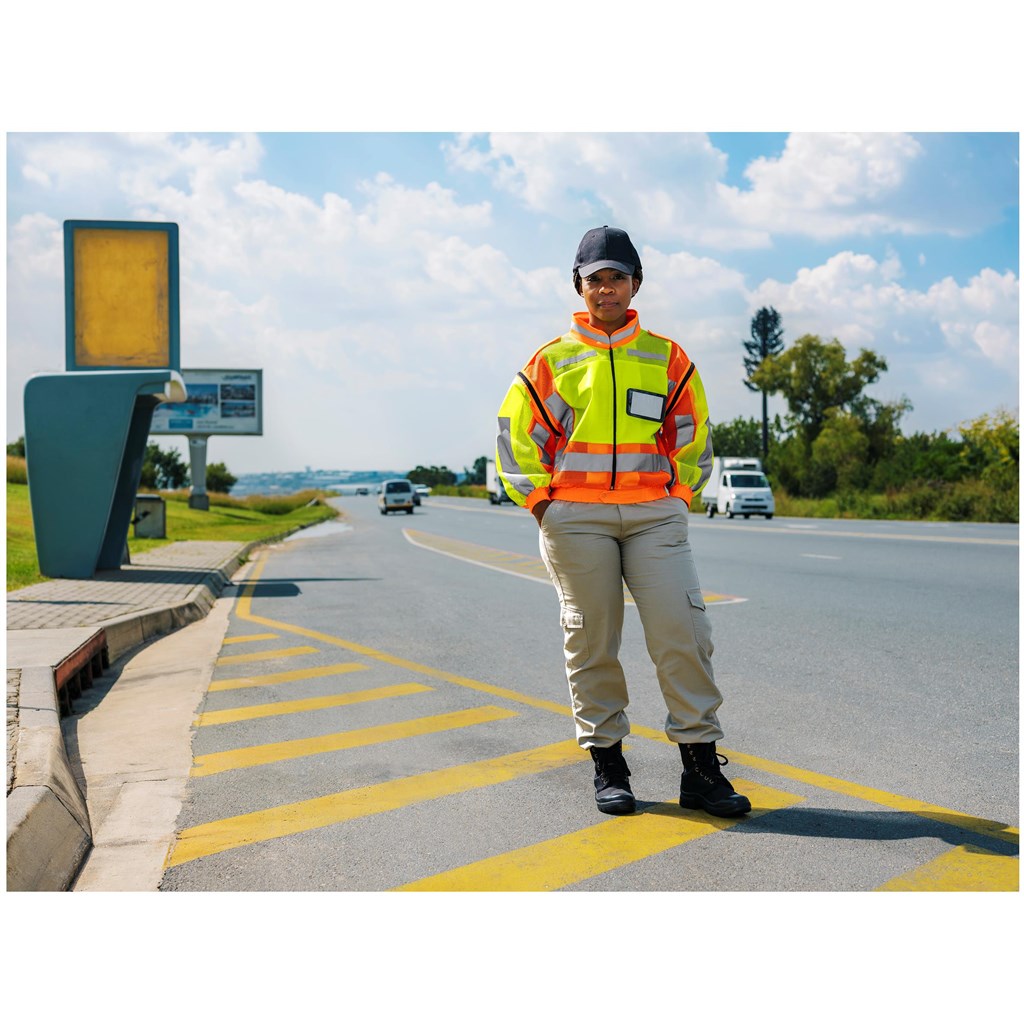 Metro Two-Tone Hi-Viz Reflective Zip-Off Jacket - Image 17